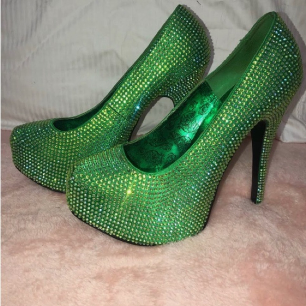 Green rhinestone pumps womens 8
